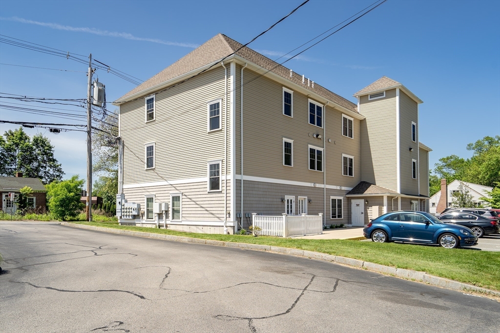 15 Church St # 201