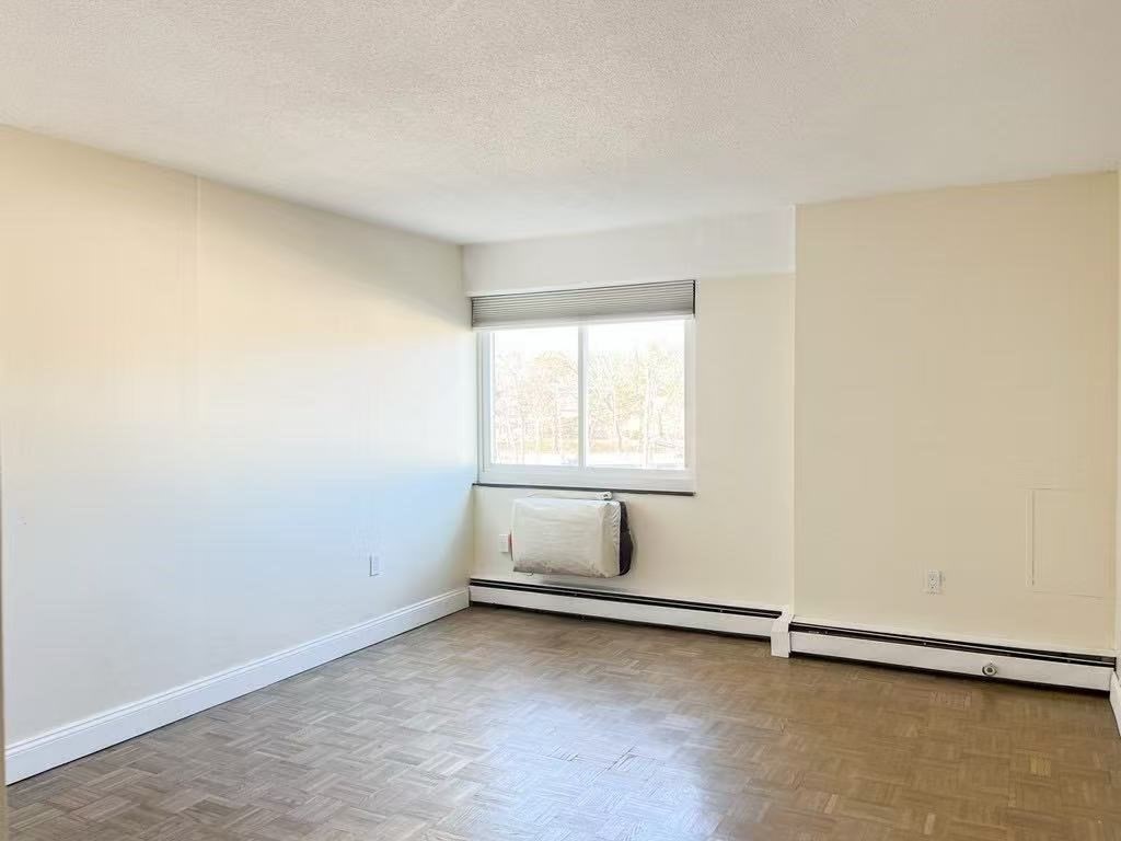 1025 Hancock St # 4H