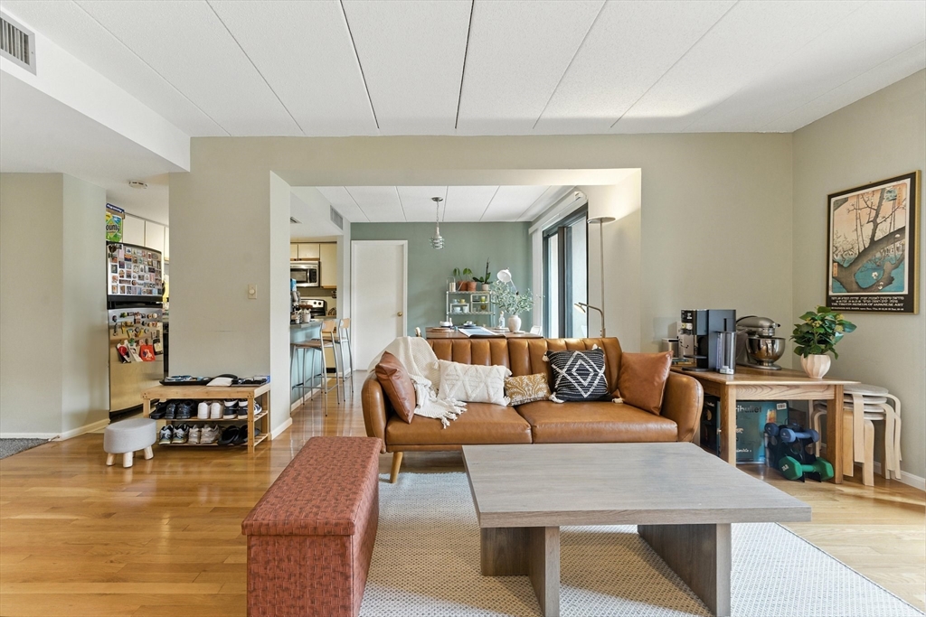 85 Brainerd Rd # 202