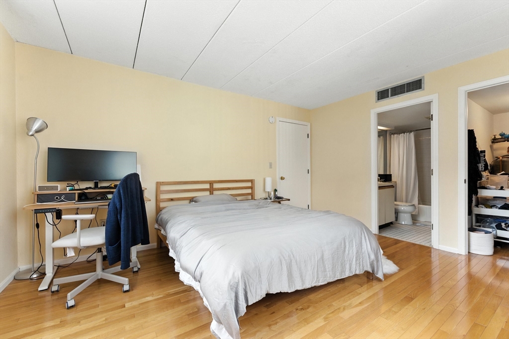 85 Brainerd Rd # 202
