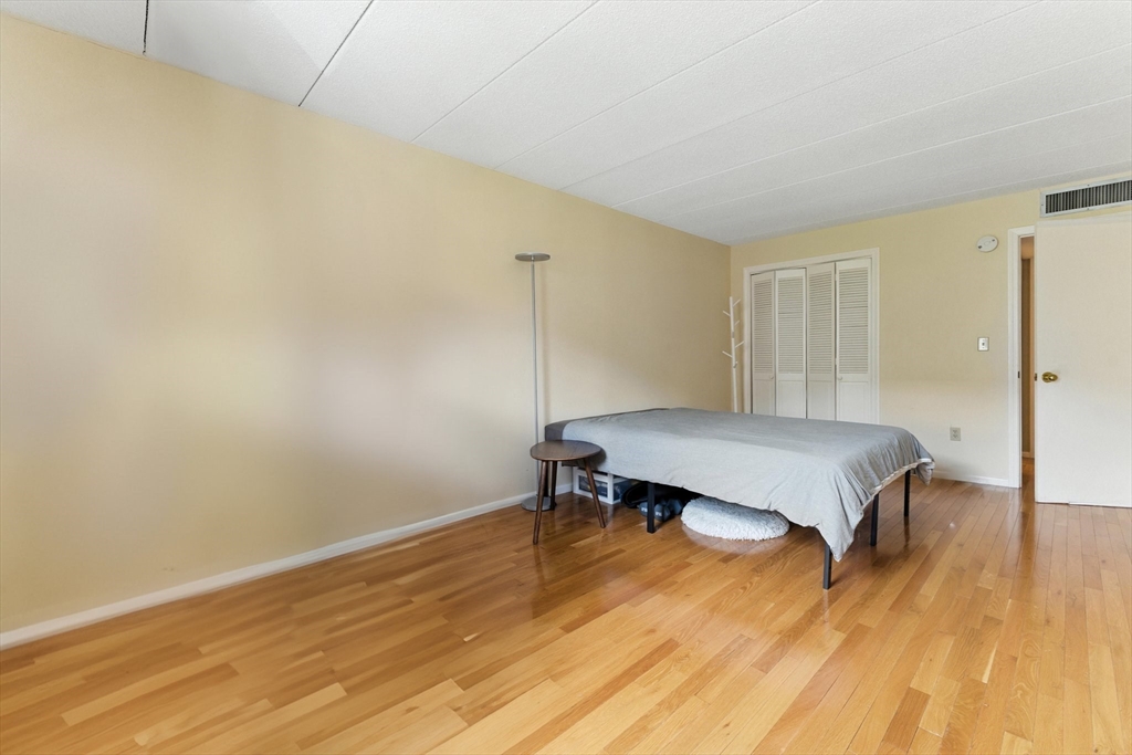 85 Brainerd Rd # 202