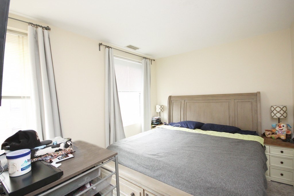 21 Linden St # 318