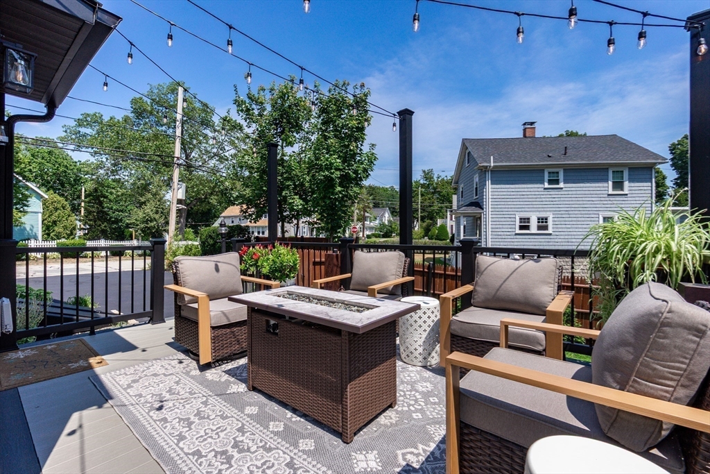 119 Bancroft Ave