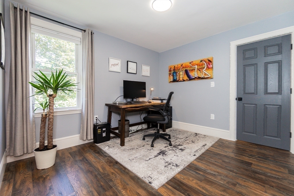 119 Bancroft Ave