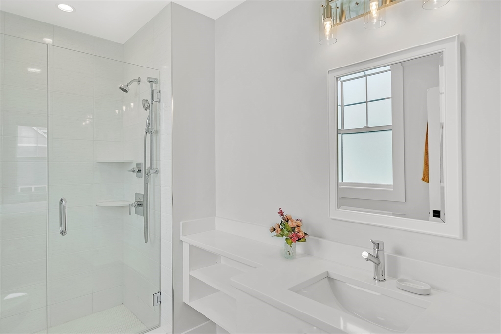 39 Murdock St # 2