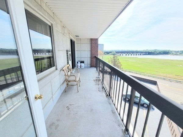 90 Quincy Shore Dr Unit: 303