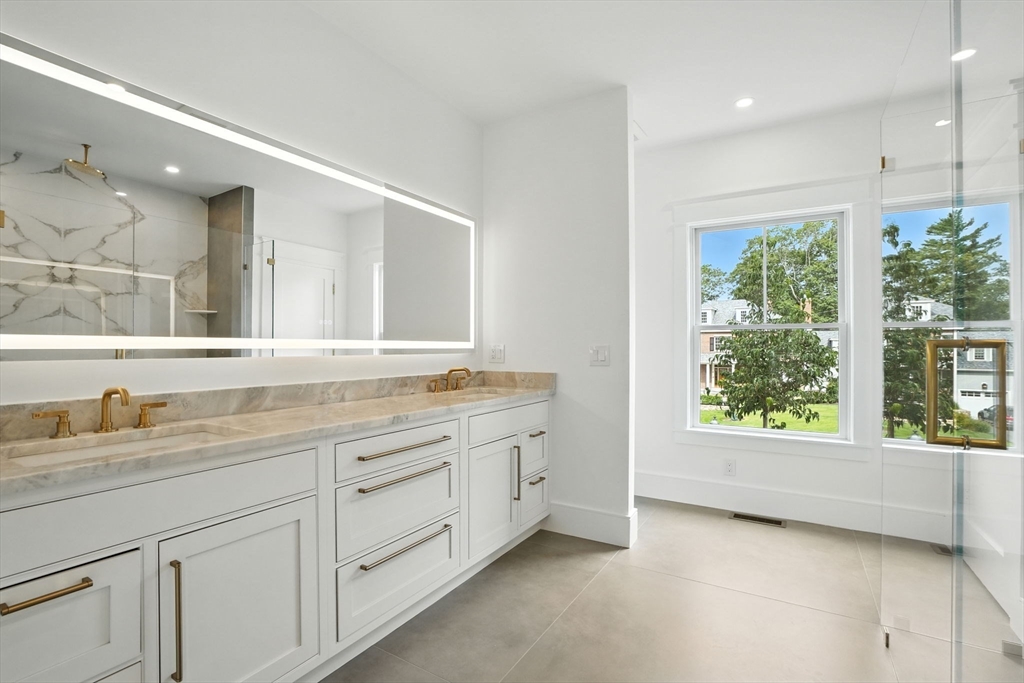 9 Saint James Ct