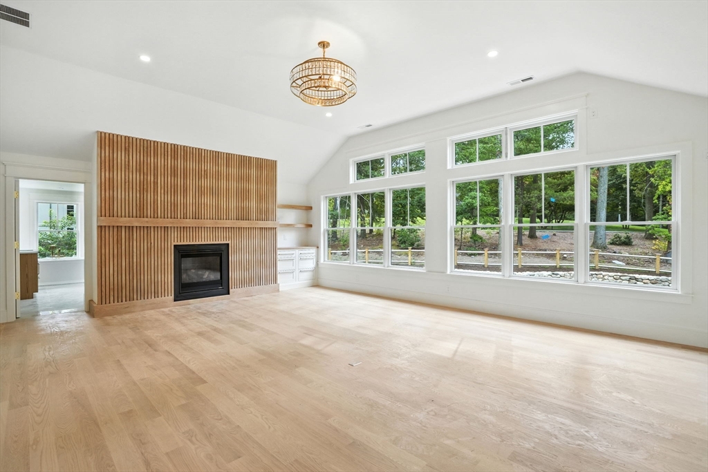 9 Saint James Ct