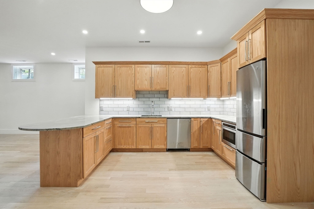 9 Saint James Ct