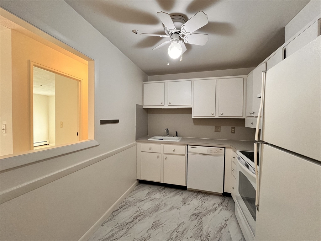 100 Grand View Ave APT 3B