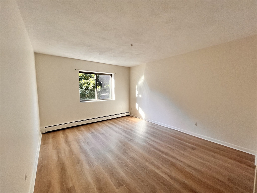 100 Grand View Ave APT 3B