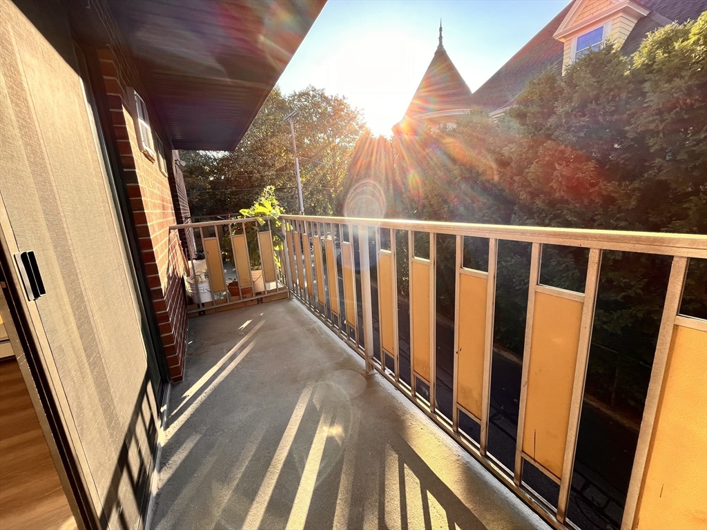 100 Grand View Ave APT 3B