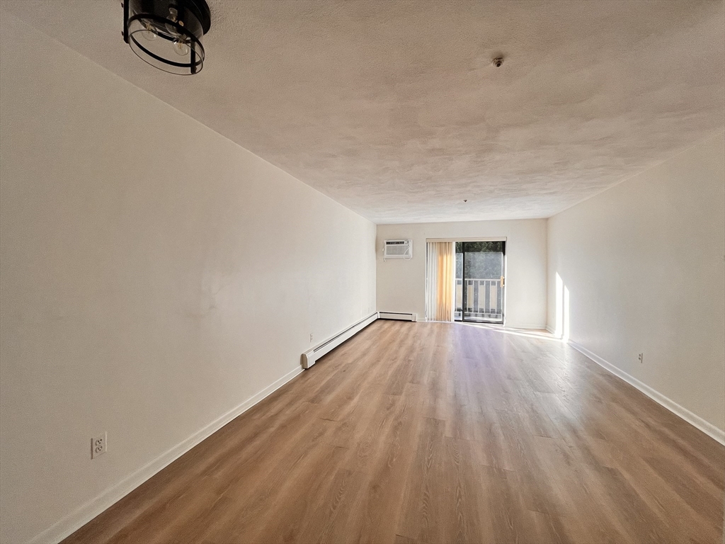 100 Grand View Ave APT 3B