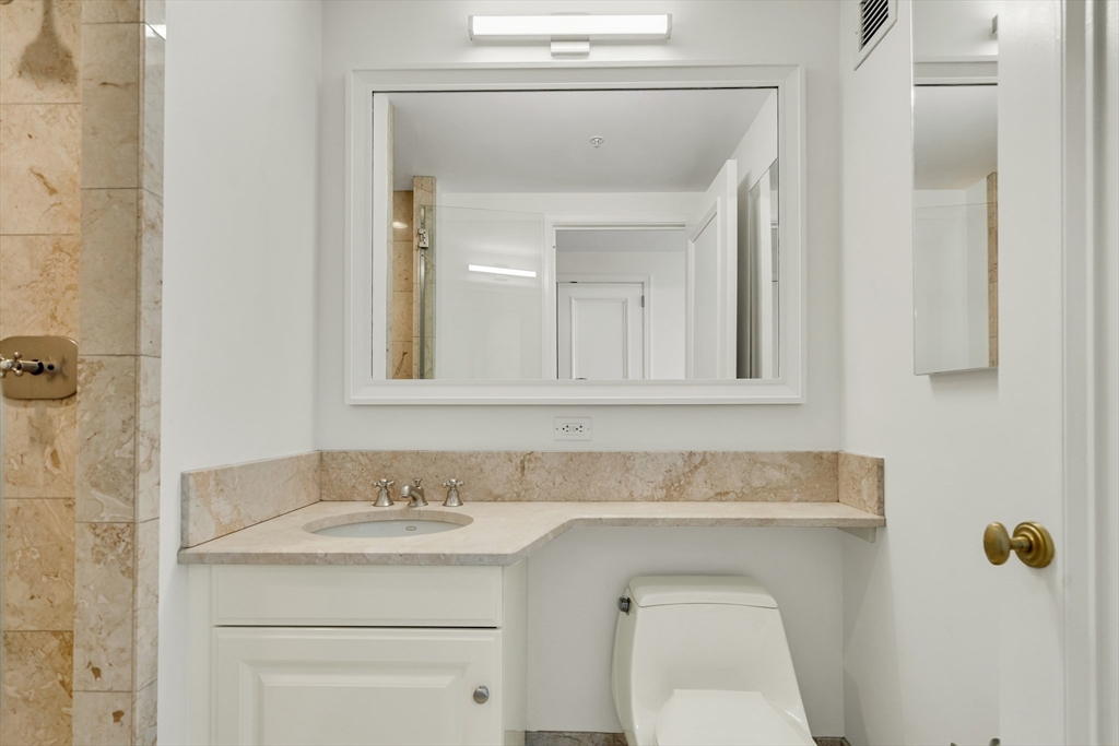 2 Avery Street # 27G