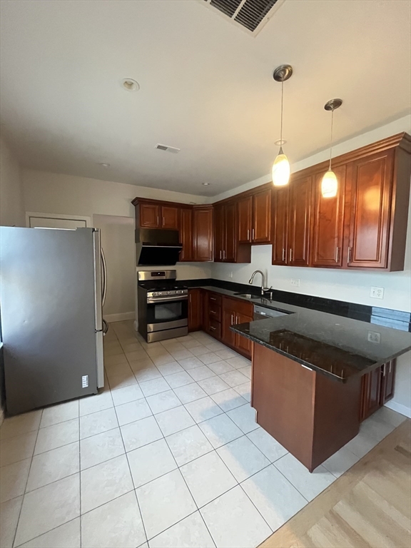97-99 Bradstreet Ave # 97