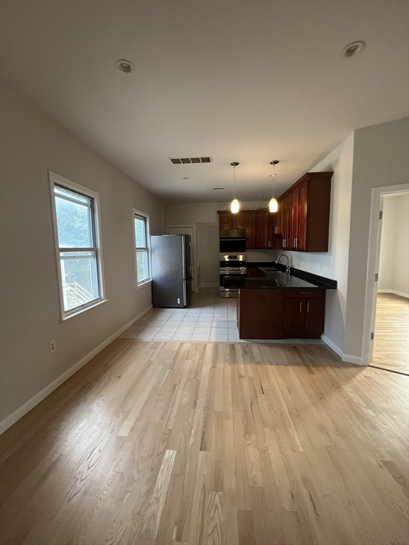 97-99 Bradstreet Ave # 97