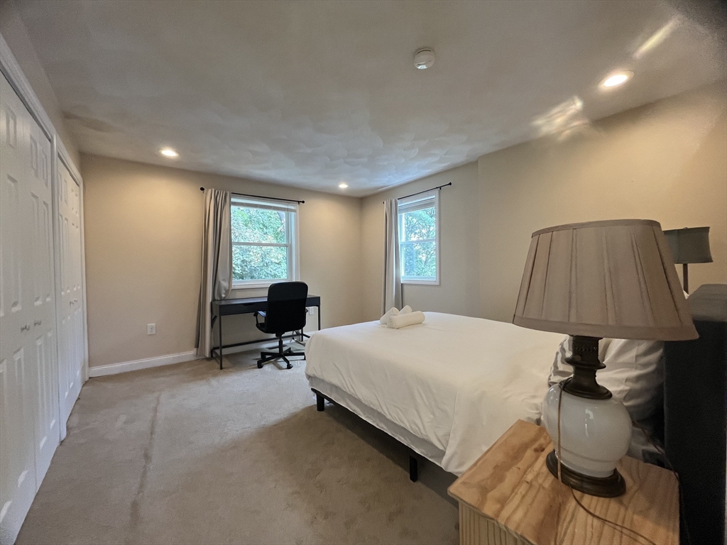 195 195 Grove St # 201 Unit: #201