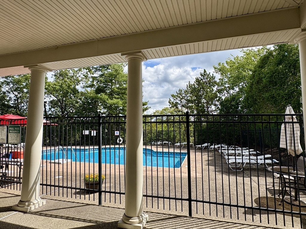 200 Falls Blvd # B305