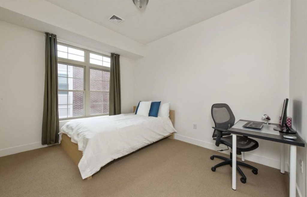 9 Gardner St # 12