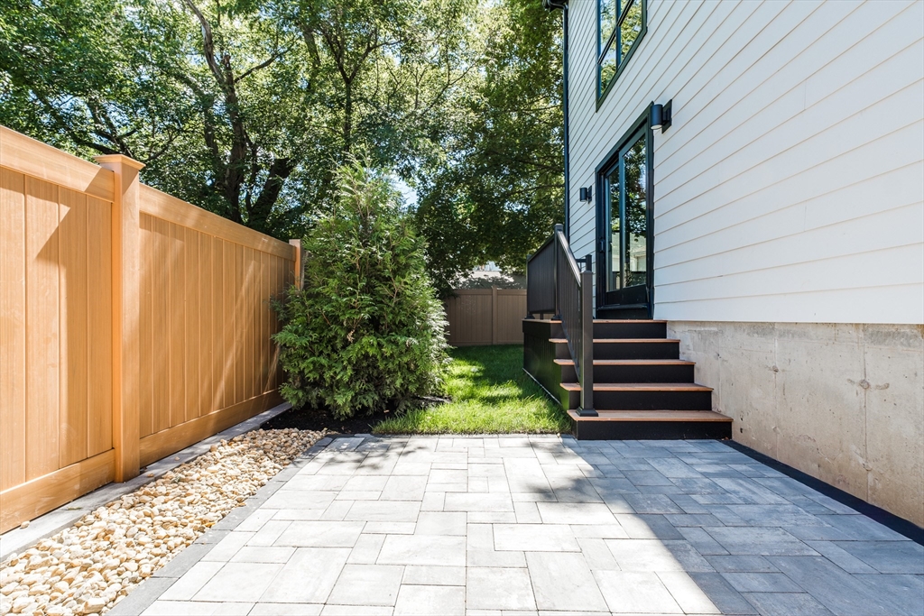 290 Watertown St # 4