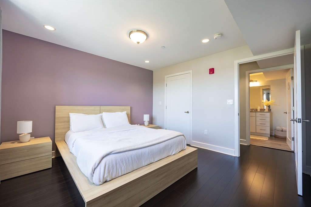770 Washington Ave # 405