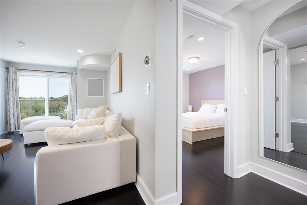 770 Washington Ave # 405