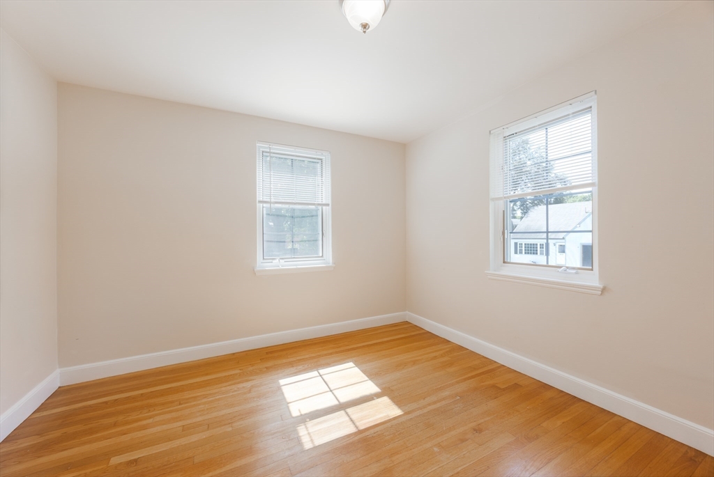 356 Lexington St # 356