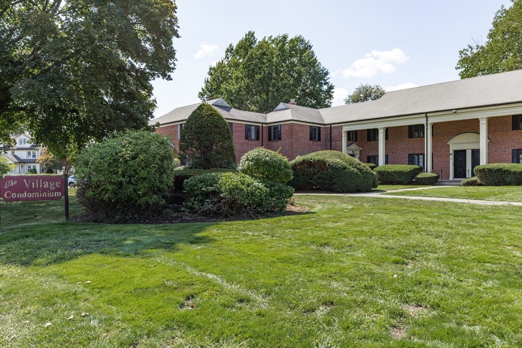 356 Lexington St # 356