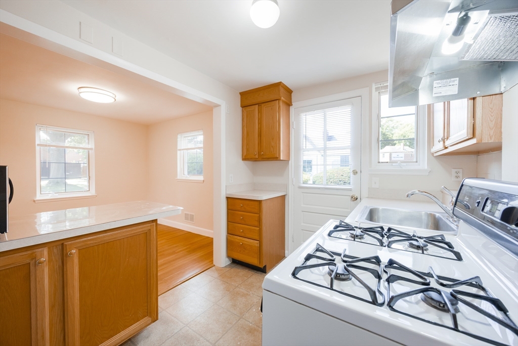 356 Lexington St # 356