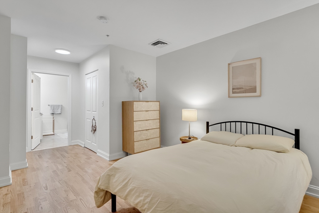 318 Rindge Ave # 103