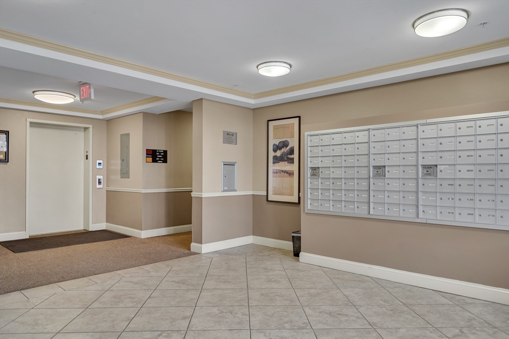 318 Rindge Ave # 103