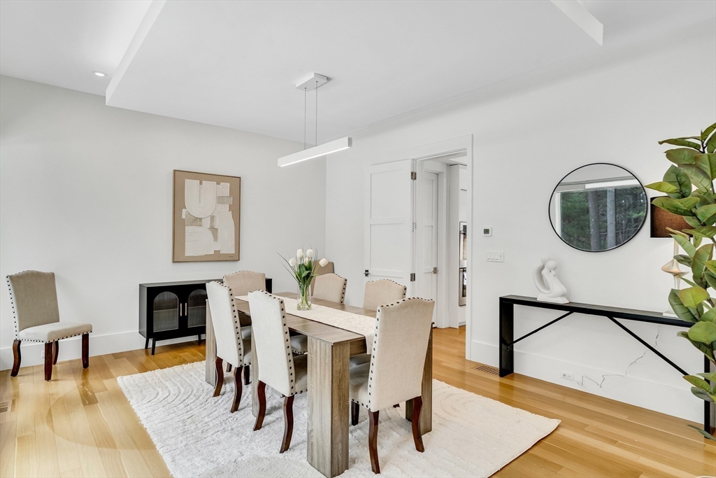 11 Winthrop Cir