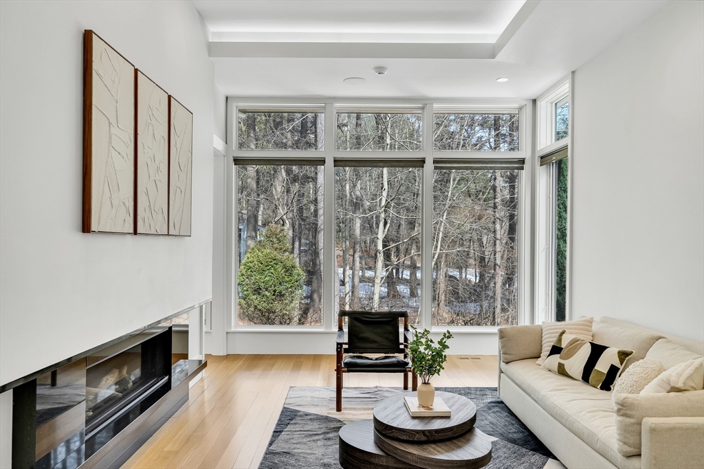 11 Winthrop Cir