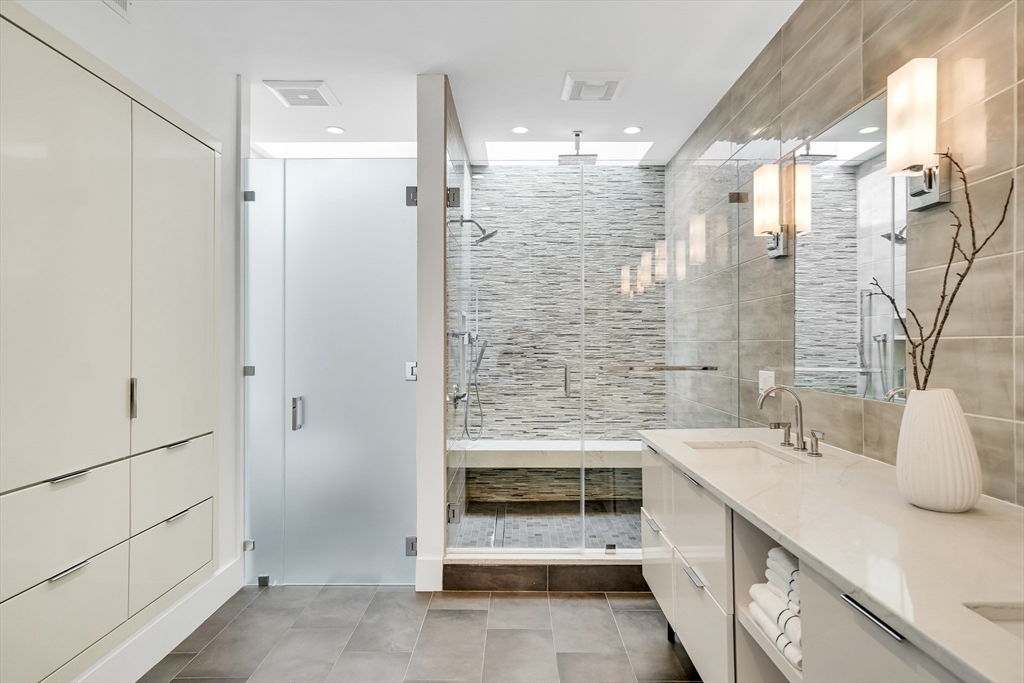 11 Winthrop Cir