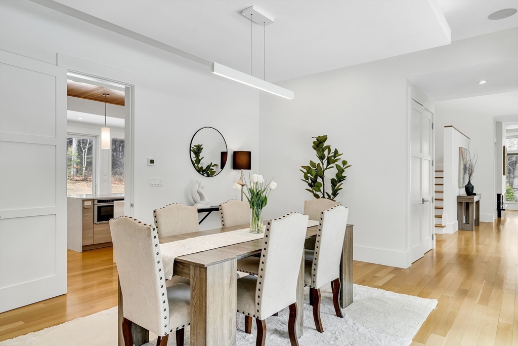 11 Winthrop Cir