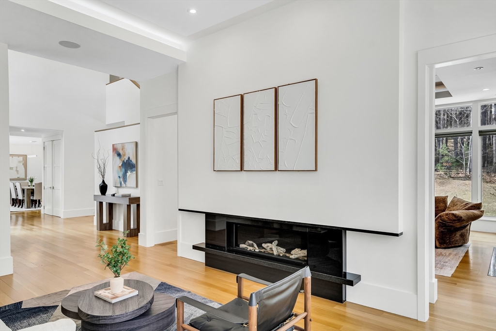 11 Winthrop Cir
