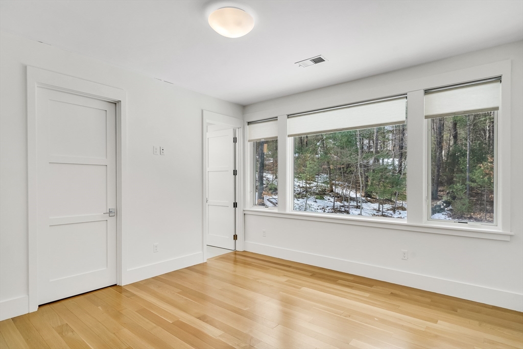 11 Winthrop Cir