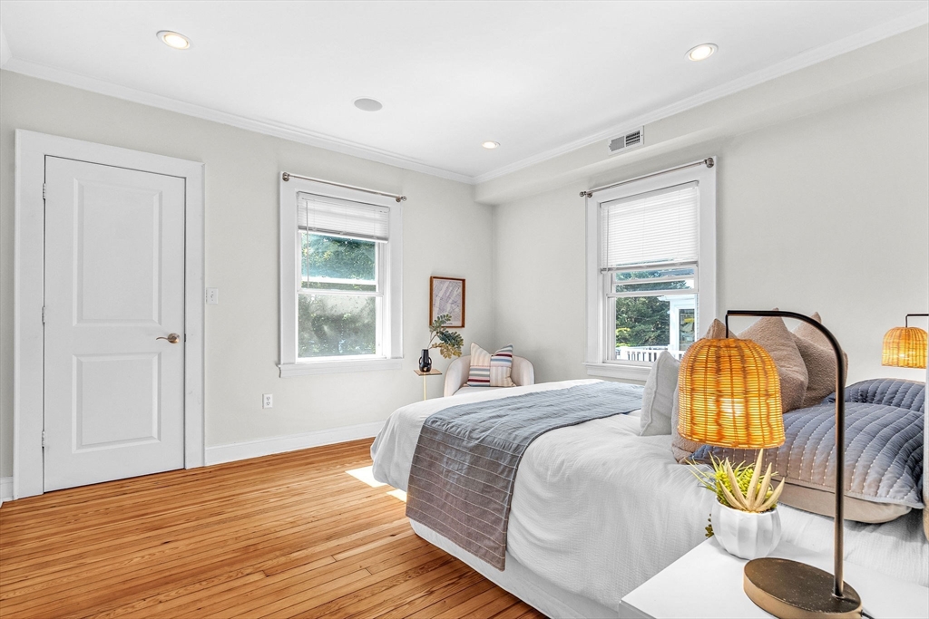 32 Copley St # 2