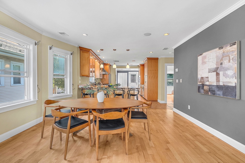 32 Copley St # 2