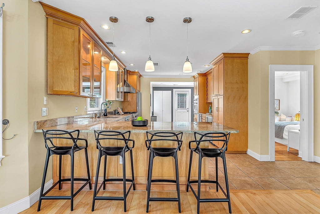 32 Copley St # 2