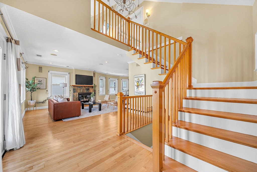 32 Copley St # 2
