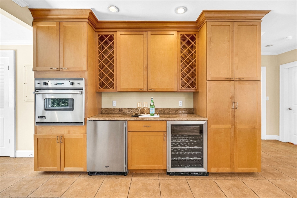 32 Copley St # 2