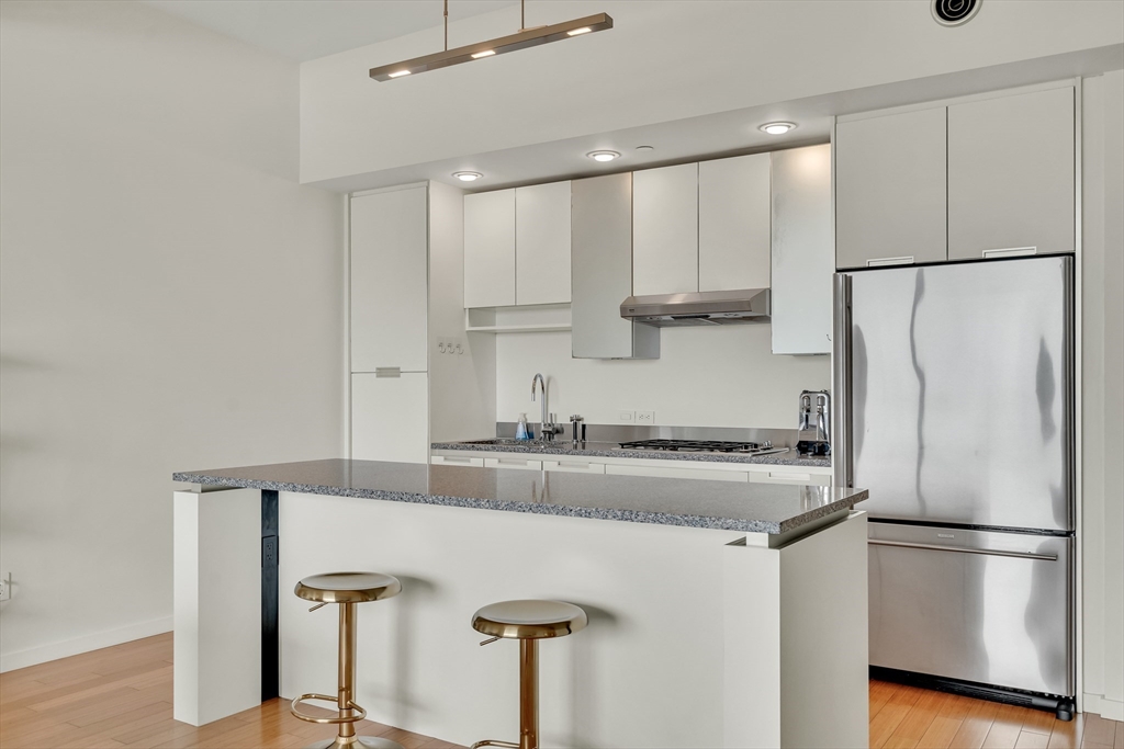 141 Dorchester Ave # 906