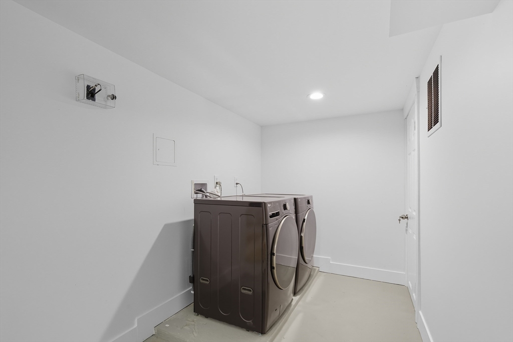 2 Bartlett Avenue # 2