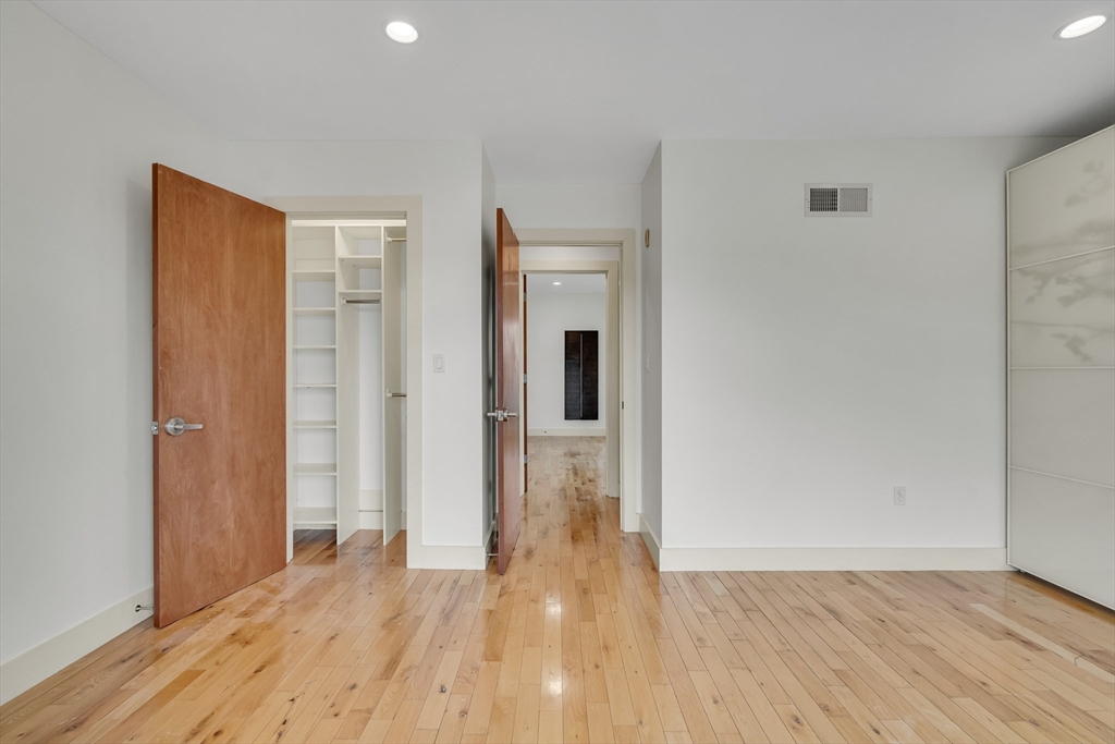 533 Cambridge St # 311