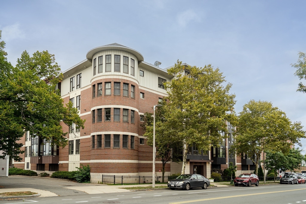 533 Cambridge St # 311