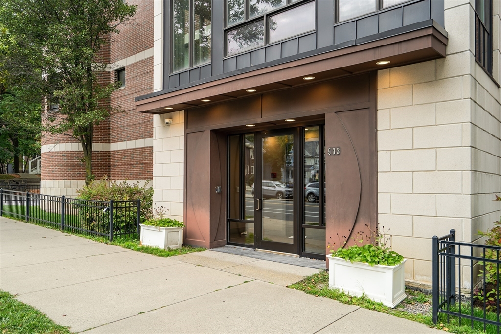 533 Cambridge St # 311