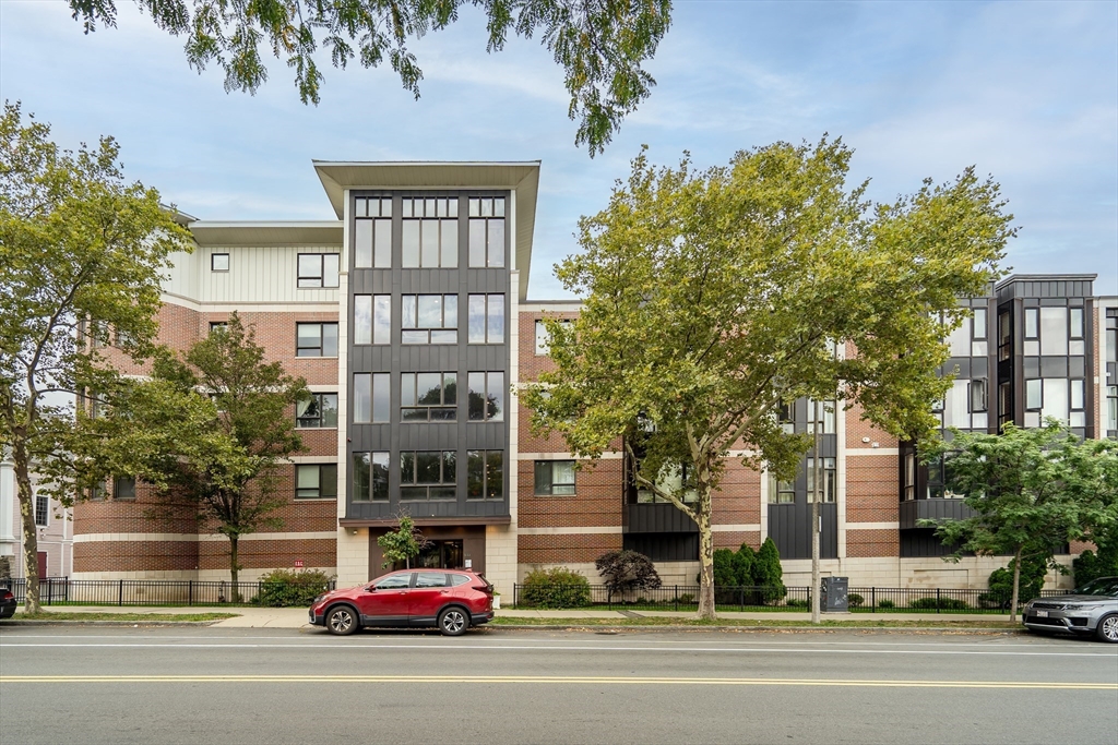 533 Cambridge St # 311