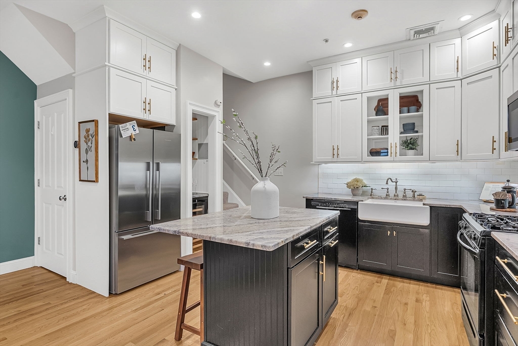 150 Hampshire St # 3