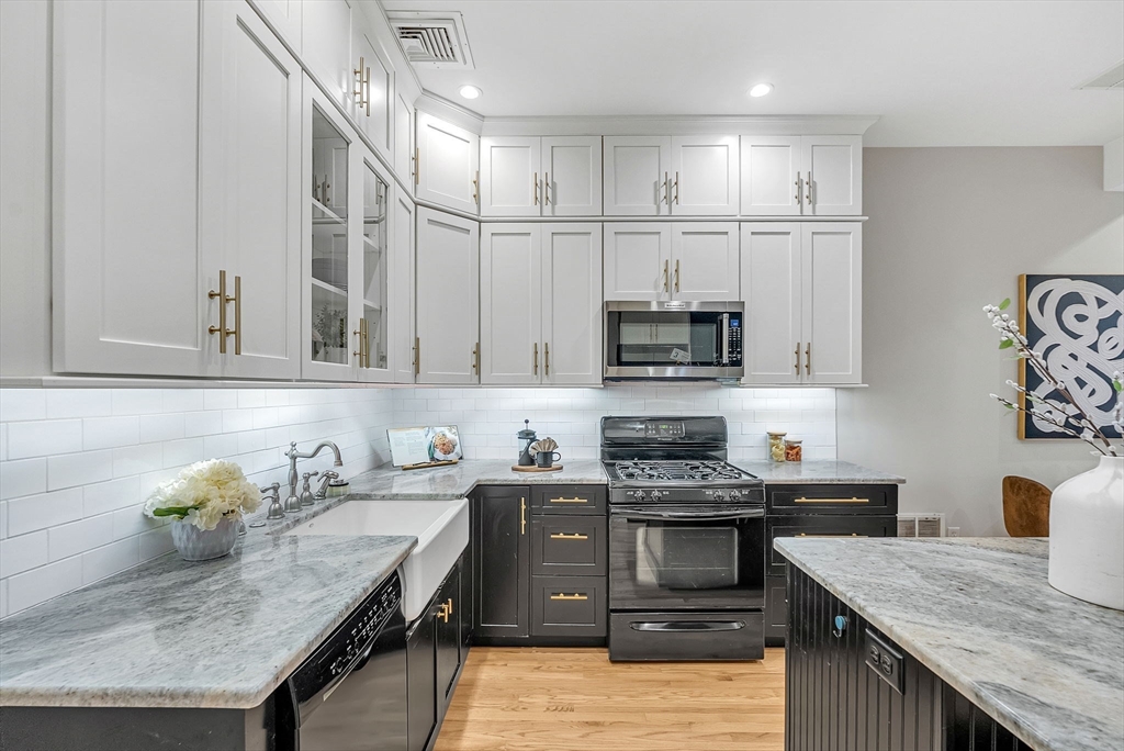 150 Hampshire St # 3